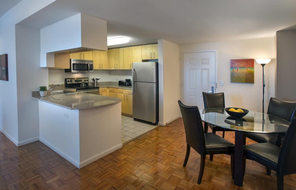 ג'רזי סיטי Grove Pointe - A Premier Furnished Apartment חדר תמונה